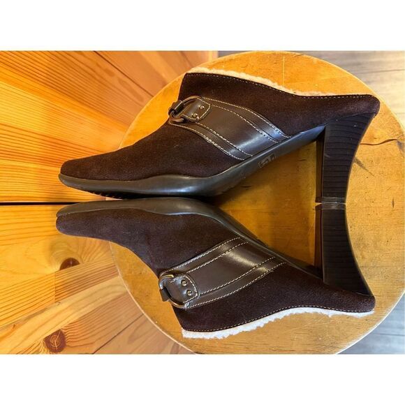Aerosoles  Snapjack Brown Suede Leather Mule Women’s Size 10B - Picture 6 of 8